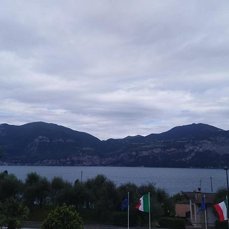 Hotel Residence Rely Brenzone sul Garda Eksteriør billede