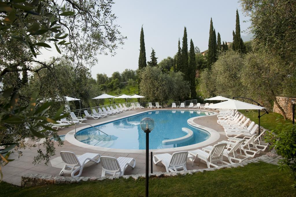 Hotel Residence Rely Brenzone sul Garda Eksteriør billede