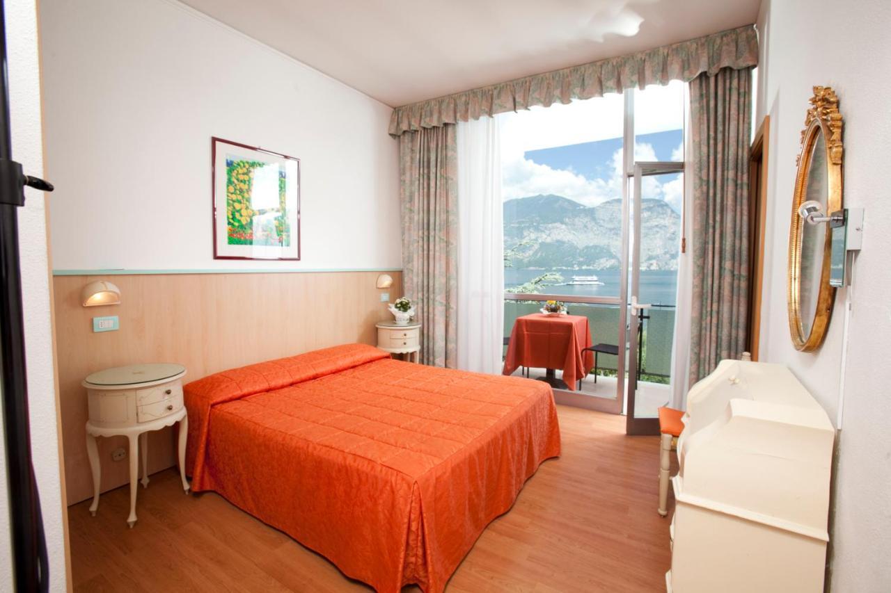 Hotel Residence Rely Brenzone sul Garda Værelse billede